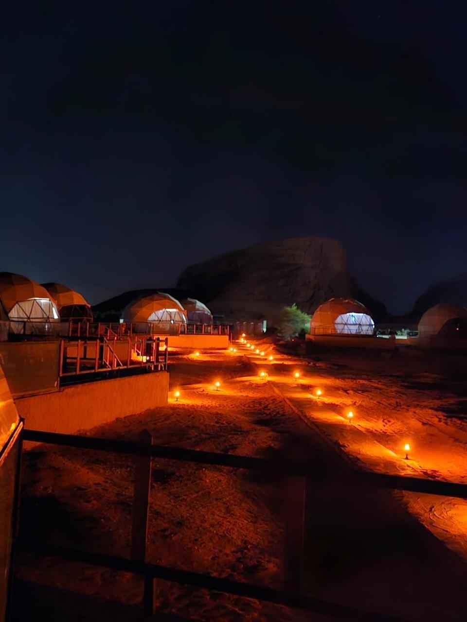 Orbit Camp Hotell Wadi Rum Eksteriør bilde